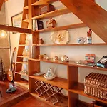 Charming House - House & Biscoitos (Terceira)
