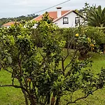 Charming House - House & Сasa de vacaciones Biscoitos (Terceira)