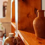 Сasa de vacaciones Charming House - House & *
