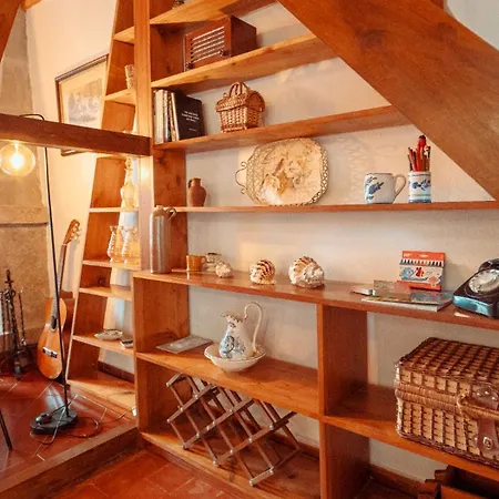 Charming House - House & Biscoitos (Terceira)