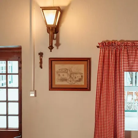 Prázdninový dům Charming House - House &