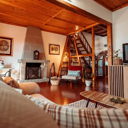 Dom wakacyjny Charming House - House &